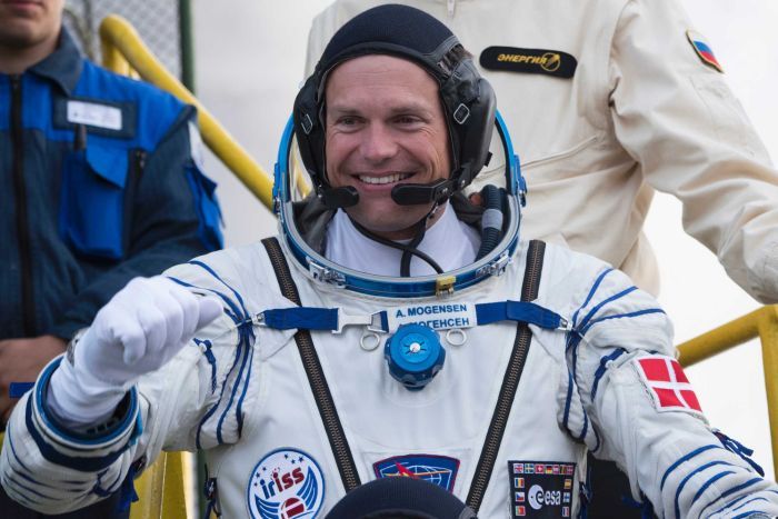 andreas mogensen danish flag on arm